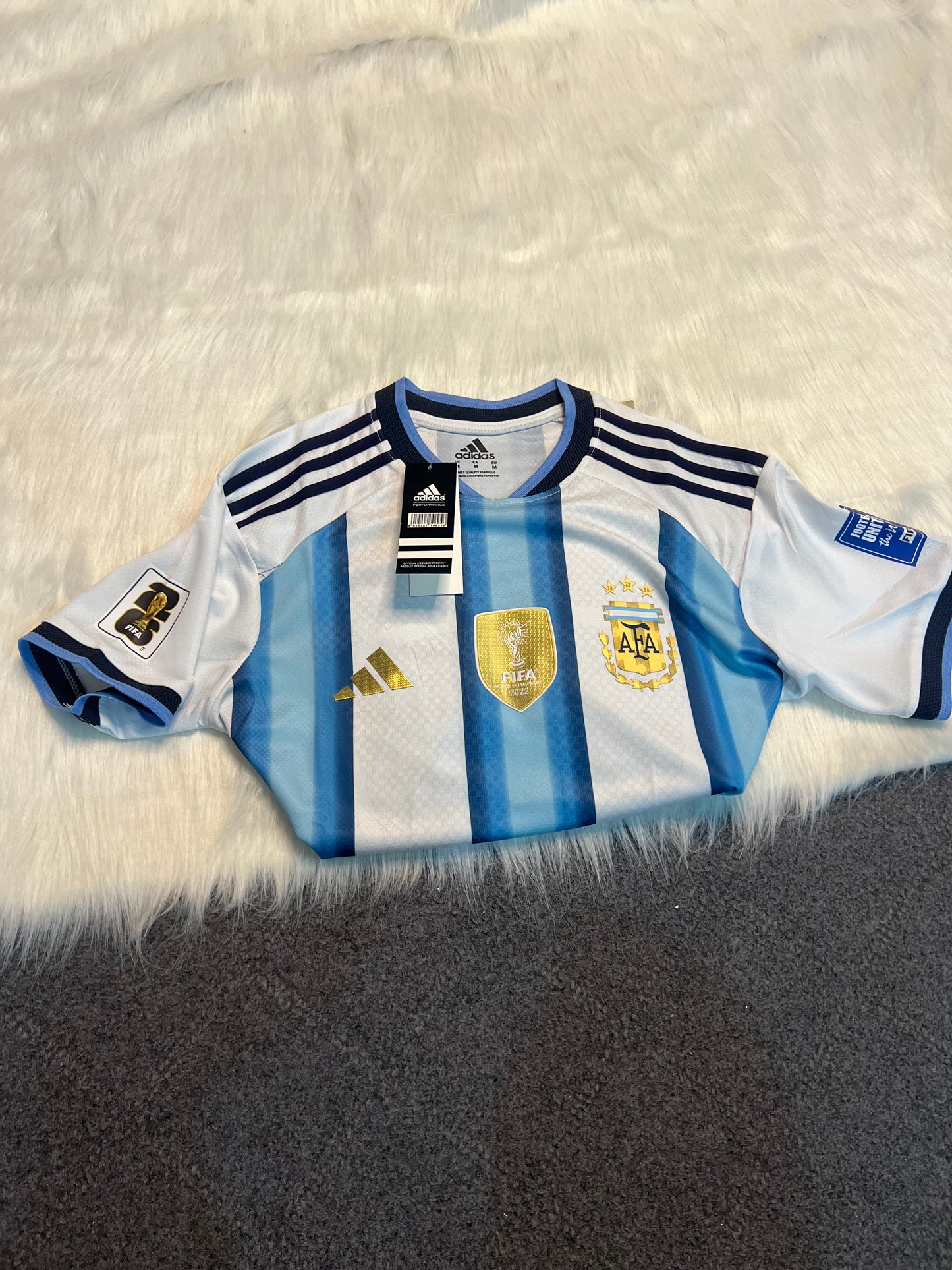 Imported player addition jersey ๐
For Argentina ๐ฆ๐ท Lovers
1:1 grade.Top notch quality โ