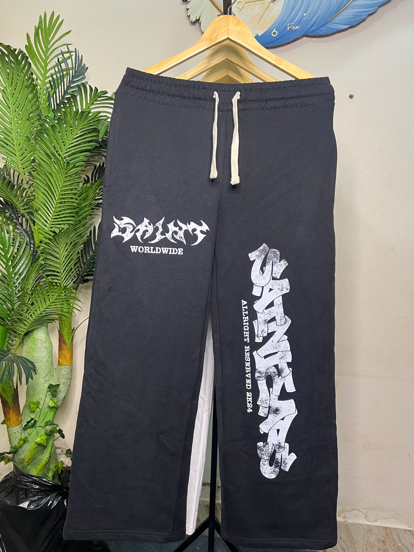 Baggy pants