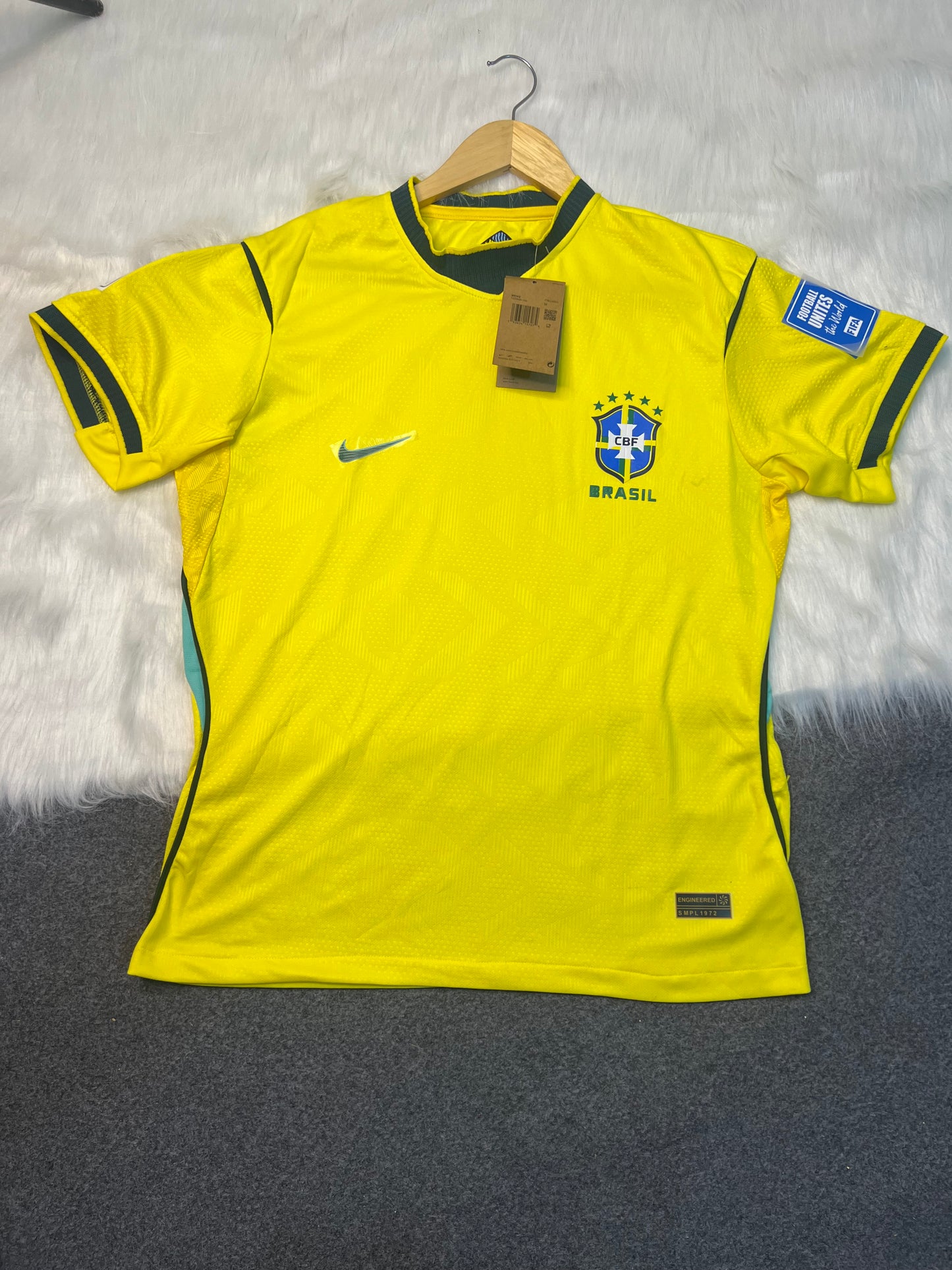 Imported fan addition jersey 👌
For Brazil 🇧🇷 Lovers 
1:1 grade.Top notch quality ✅